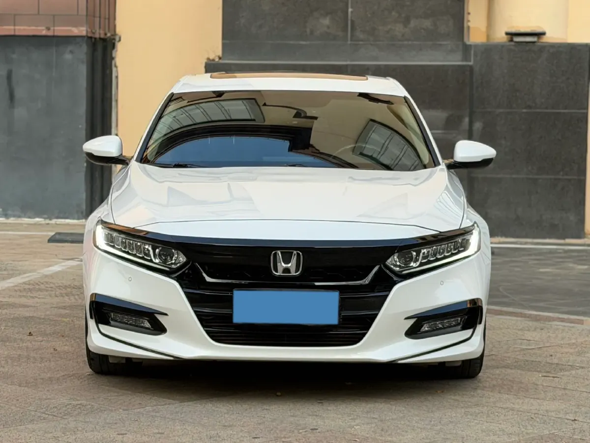 2018 Honda Accord 1.5T 194HP L4 CVT,autocango,china used car exporter,china ev exporter,chinese used car exporter,chinese used ev exporter