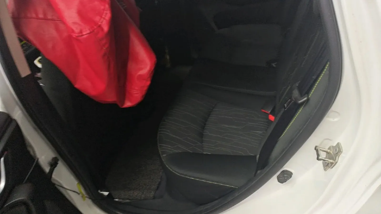 2020 ChangAn BenBen E-Star BEV 32.2KWH,autocango,china used car exporter,china ev exporter,chinese used car exporter,chinese used ev exporter