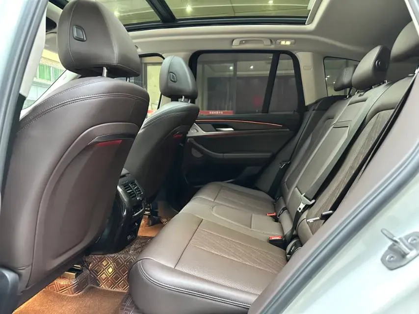 2022 BMW X3 2.0T 252HP L4 8AT,autocango,china used car exporter,china ev exporter,chinese used car exporter,chinese used ev exporter