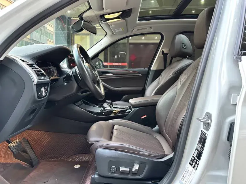 2022 BMW X3 2.0T 252HP L4 8AT,autocango,china used car exporter,china ev exporter,chinese used car exporter,chinese used ev exporter