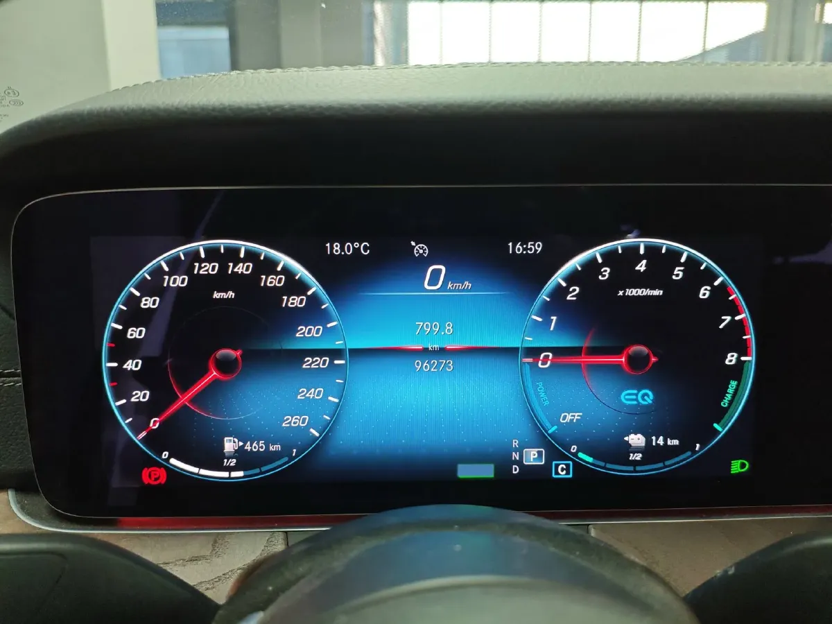 2021 Mercedes-Benz E Class 2.0T 211HP L4 9AT PHEV 25.4KWH,autocango,china used car exporter,china ev exporter,chinese used car exporter,chinese used ev exporter