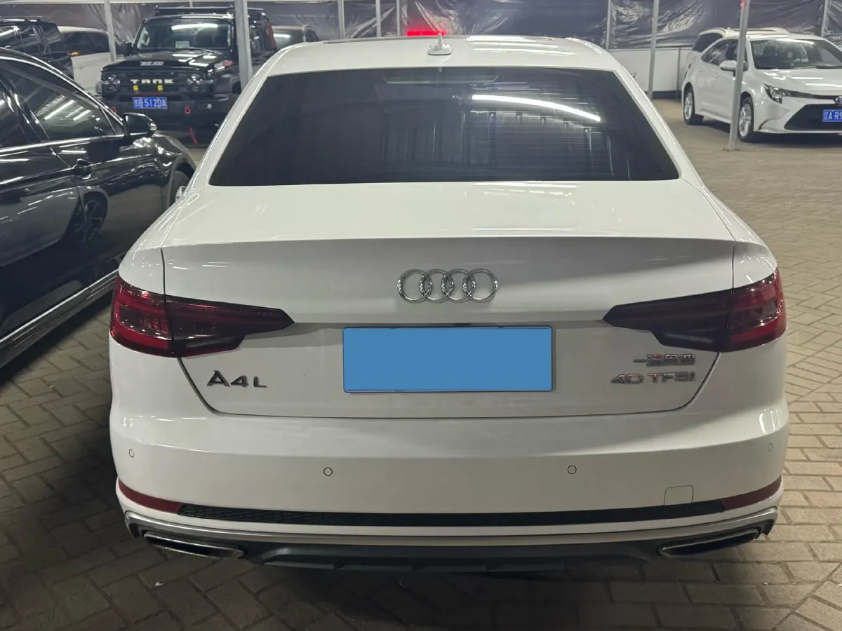 2019 Audi A4L 2.0T 190HP L4 7DCT,autocango,china used car exporter,china ev exporter,chinese used car exporter,chinese used ev exporter