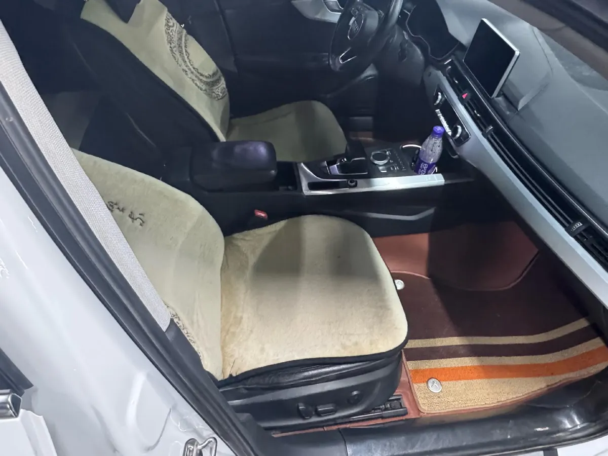 2019 Audi A4L 2.0T 190HP L4 7DCT,autocango,china used car exporter,china ev exporter,chinese used car exporter,chinese used ev exporter