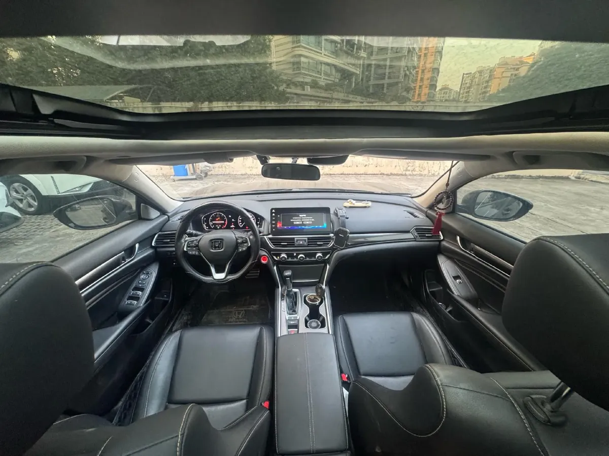 2022 Honda Accord 1.5T 194HP L4 CVT,autocango,china used car exporter,china ev exporter,chinese used car exporter,chinese used ev exporter