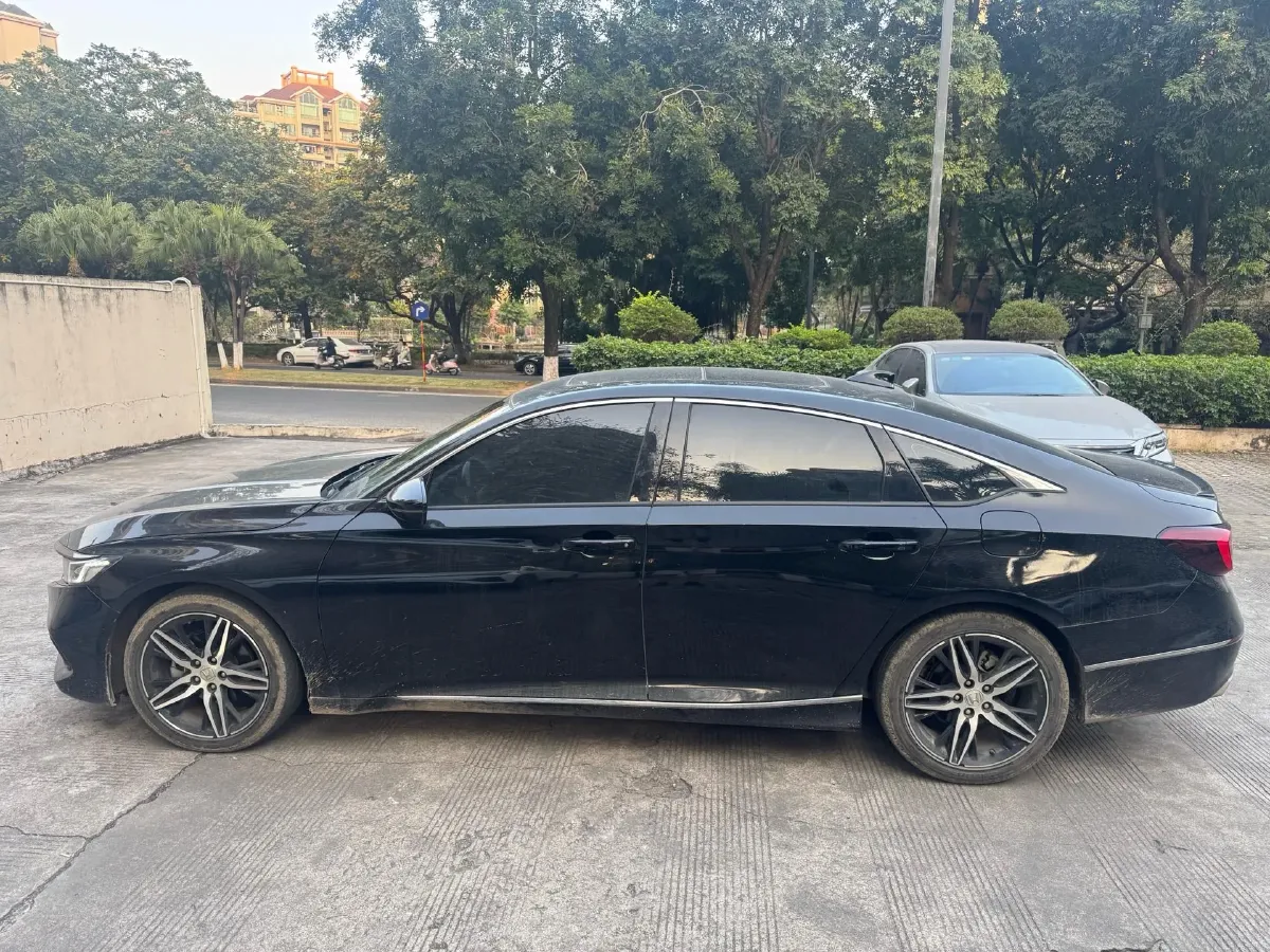 2022 Honda Accord 1.5T 194HP L4 CVT,autocango,china used car exporter,china ev exporter,chinese used car exporter,chinese used ev exporter