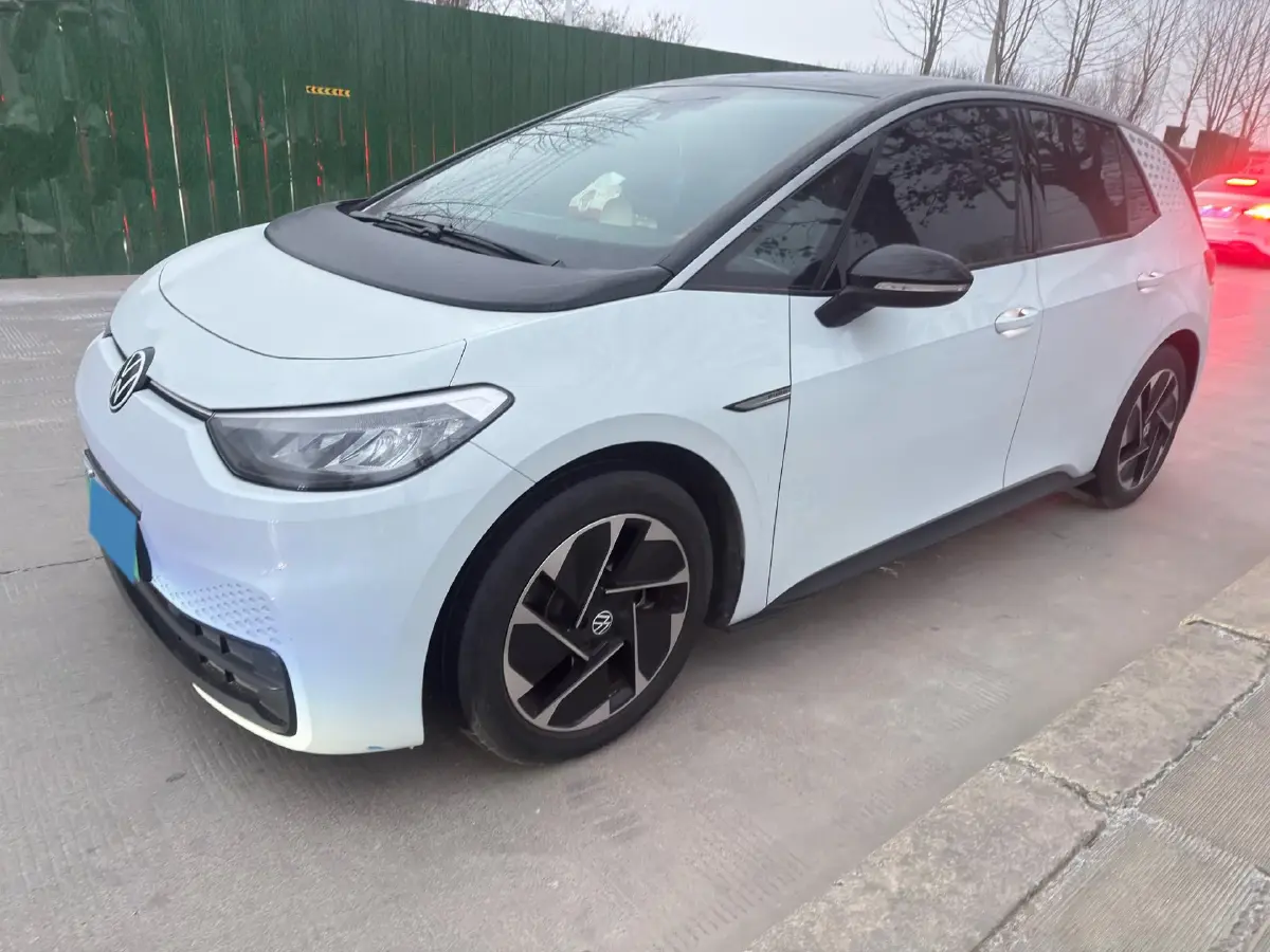2023 Volkswagen ID.3 BEV 52.8KWH