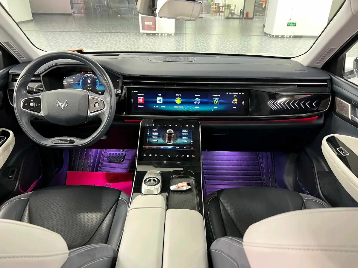 2022 ARCFOX αT BEV 94.5KWH,autocango,china used car exporter,china ev exporter,chinese used car exporter,chinese used ev exporter