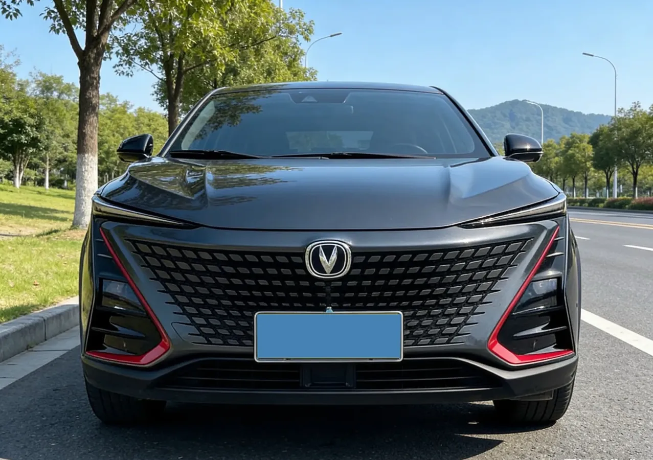 2022 ChangAn UNI-T 1.5T 188HP L4 7DCT,autocango,china used car exporter,china ev exporter,chinese used car exporter,chinese used ev exporter