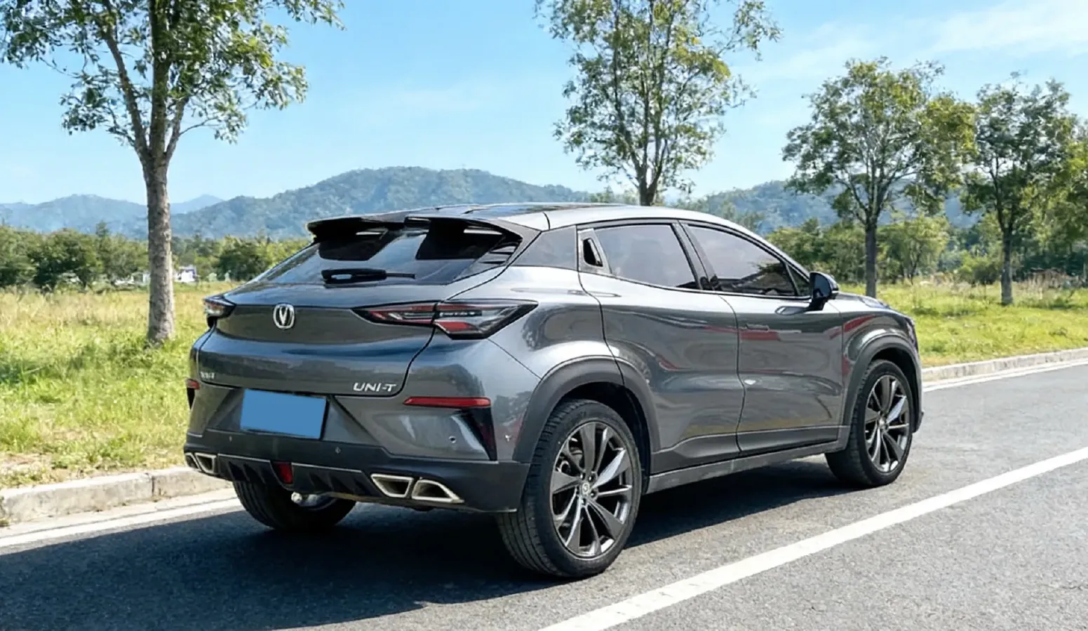 2022 ChangAn UNI-T 1.5T 188HP L4 7DCT,autocango,china used car exporter,china ev exporter,chinese used car exporter,chinese used ev exporter