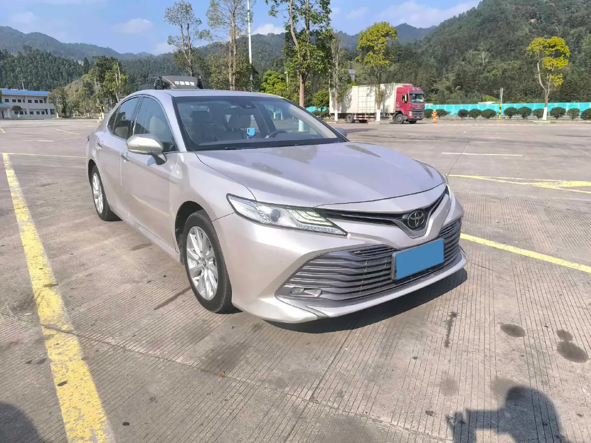 2019 Toyota Camry 2.0L 178HP L4 CVT,autocango,china used car exporter,china ev exporter,chinese used car exporter,chinese used ev exporter