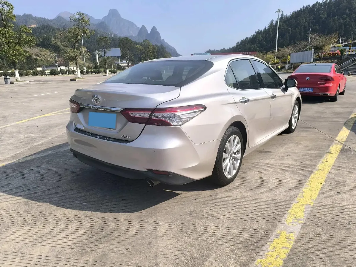 2019 Toyota Camry 2.0L 178HP L4 CVT,autocango,china used car exporter,china ev exporter,chinese used car exporter,chinese used ev exporter