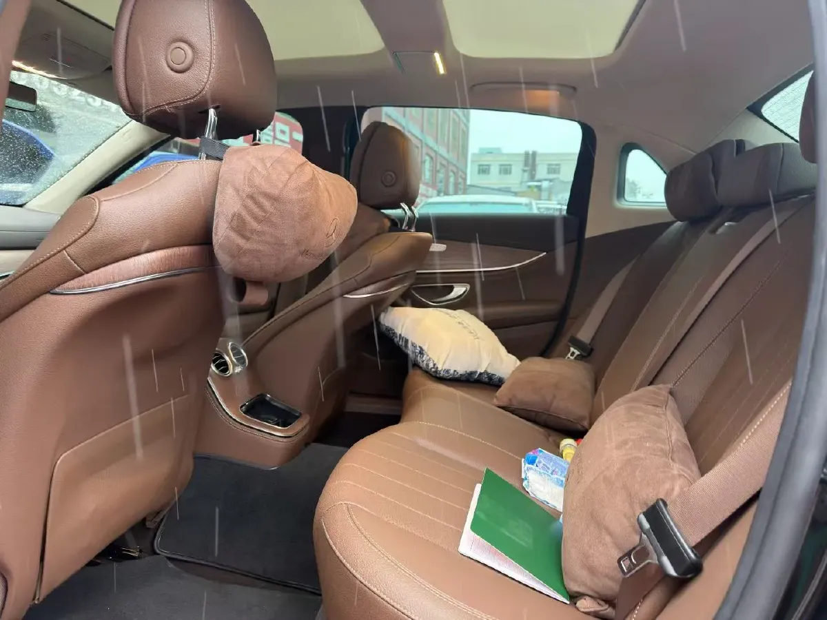 2022 Mercedes-Benz GLC Class 2.0T 258HP L4 9AT,autocango,china used car exporter,china ev exporter,chinese used car exporter,chinese used ev exporter