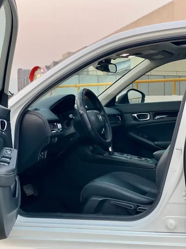 2023 Honda Civic 1.5T 182HP L4 CVT,autocango,china used car exporter,china ev exporter,chinese used car exporter,chinese used ev exporter