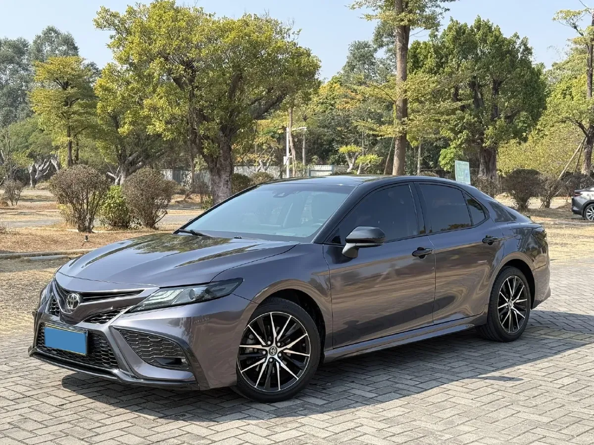 2021 Toyota Camry 2.5L 209HP L4 8AT,autocango,china used car exporter,china ev exporter,chinese used car exporter,chinese used ev exporter