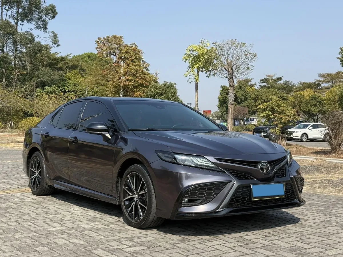 2021 Toyota Camry 2.5L 209HP L4 8AT,autocango,china used car exporter,china ev exporter,chinese used car exporter,chinese used ev exporter