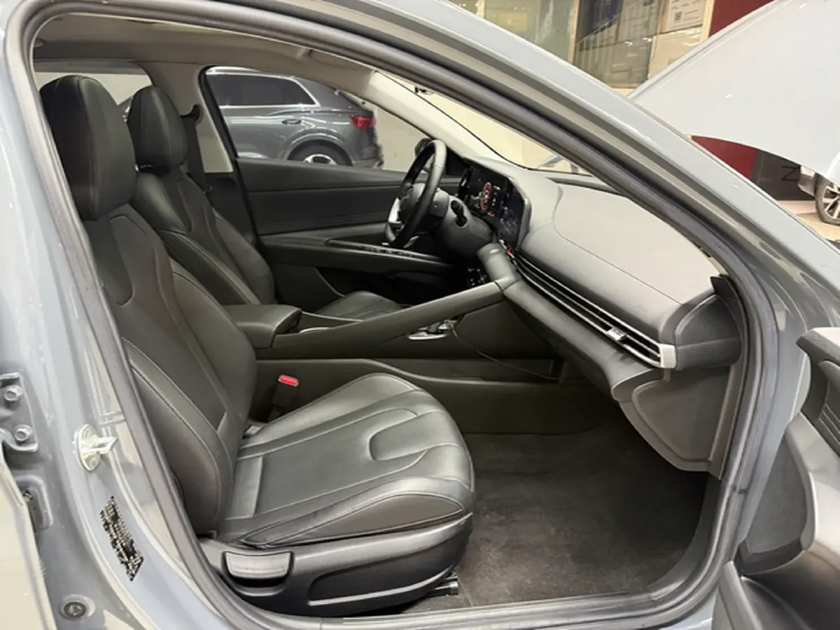2021 Hyundai Elantra 1.5L 115HP L4 CVT,autocango,china used car exporter,china ev exporter,chinese used car exporter,chinese used ev exporter