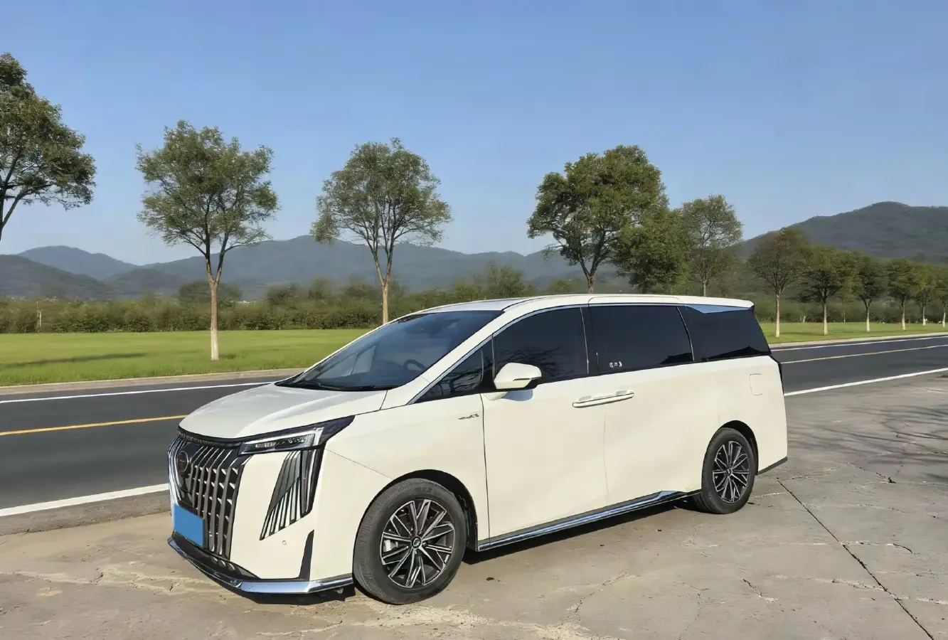 2023 GAC Trumpchi M8 2.0T 252HP L4 8AT