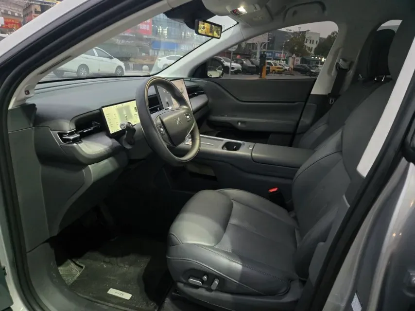 2025 Xpeng G6 BEV 68.5KWH,autocango,china used car exporter,china ev exporter,chinese used car exporter,chinese used ev exporter