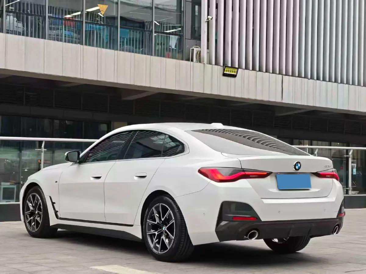 2022 BMW 8 Series 3.0T 333HP L6 8AT,autocango,china used car exporter,china ev exporter,chinese used car exporter,chinese used ev exporter