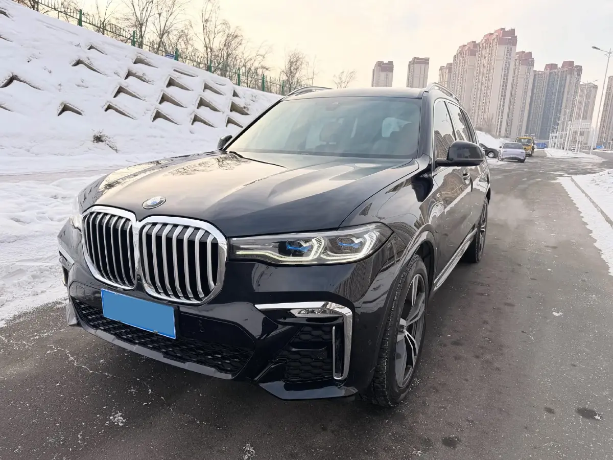 2021 BMW X7 3.0T 340HP L6 8AT
