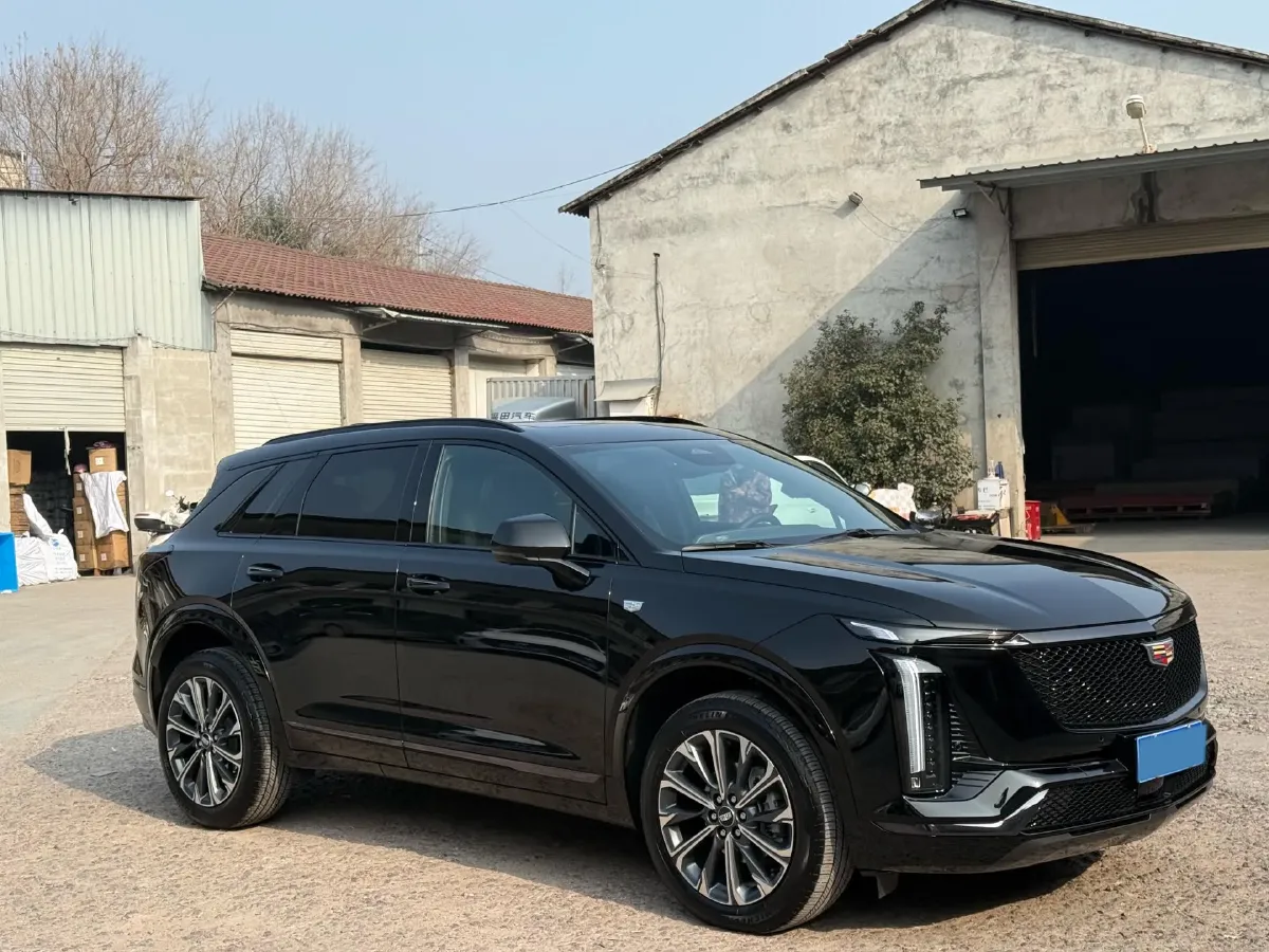 2025 Cadillac XT5 2.0T 237HP L4 9AT,autocango,china used car exporter,china ev exporter,chinese used car exporter,chinese used ev exporter