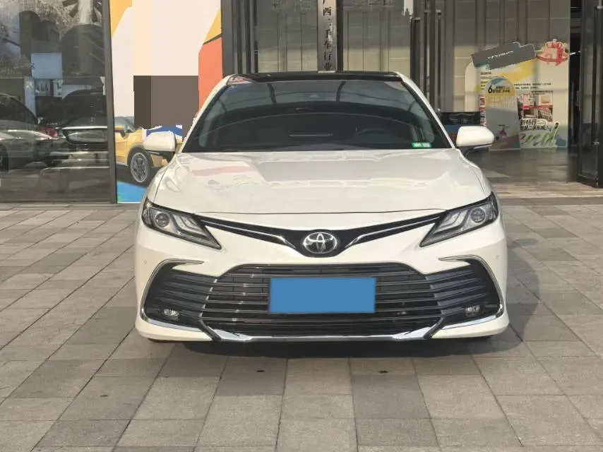 2023 Toyota Camry 2.5L 207HP L4 8AT,autocango,china used car exporter,china ev exporter,chinese used car exporter,chinese used ev exporter