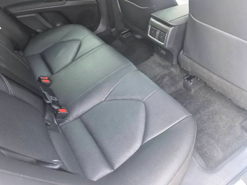 2023 Toyota Camry 2.5L 207HP L4 8AT,autocango,china used car exporter,china ev exporter,chinese used car exporter,chinese used ev exporter