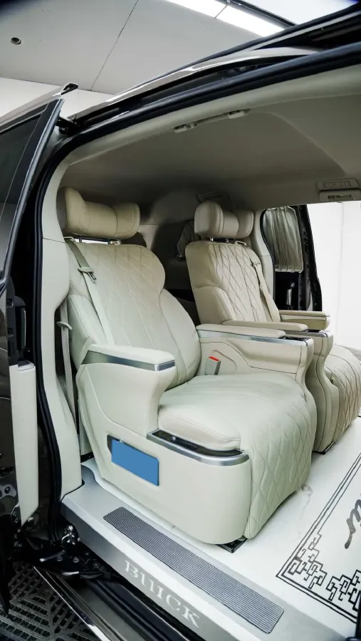 2023 Buick GL8 2.0T 237HP L4 9AT,autocango,china used car exporter,china ev exporter,chinese used car exporter,chinese used ev exporter