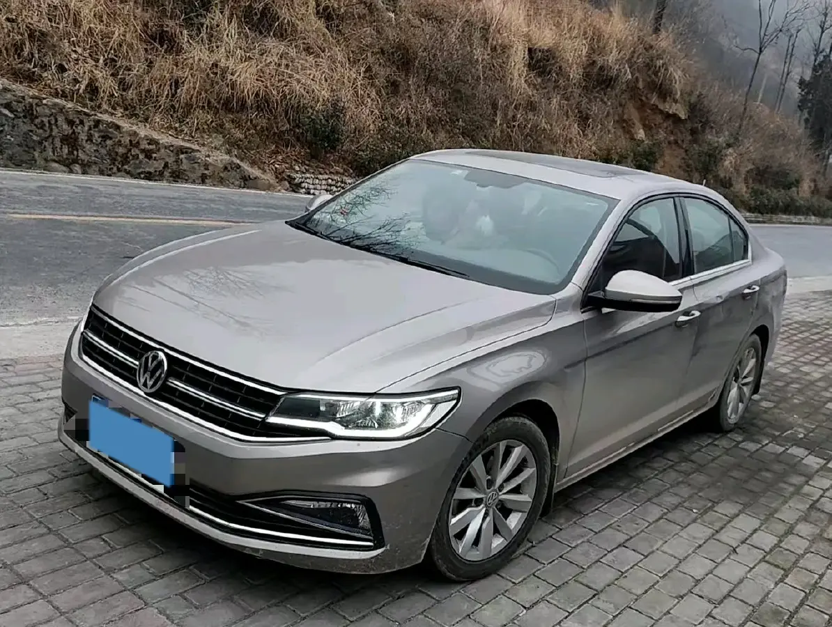 2020 Volkswagen Bora 1.5L 113HP L4 6AT
