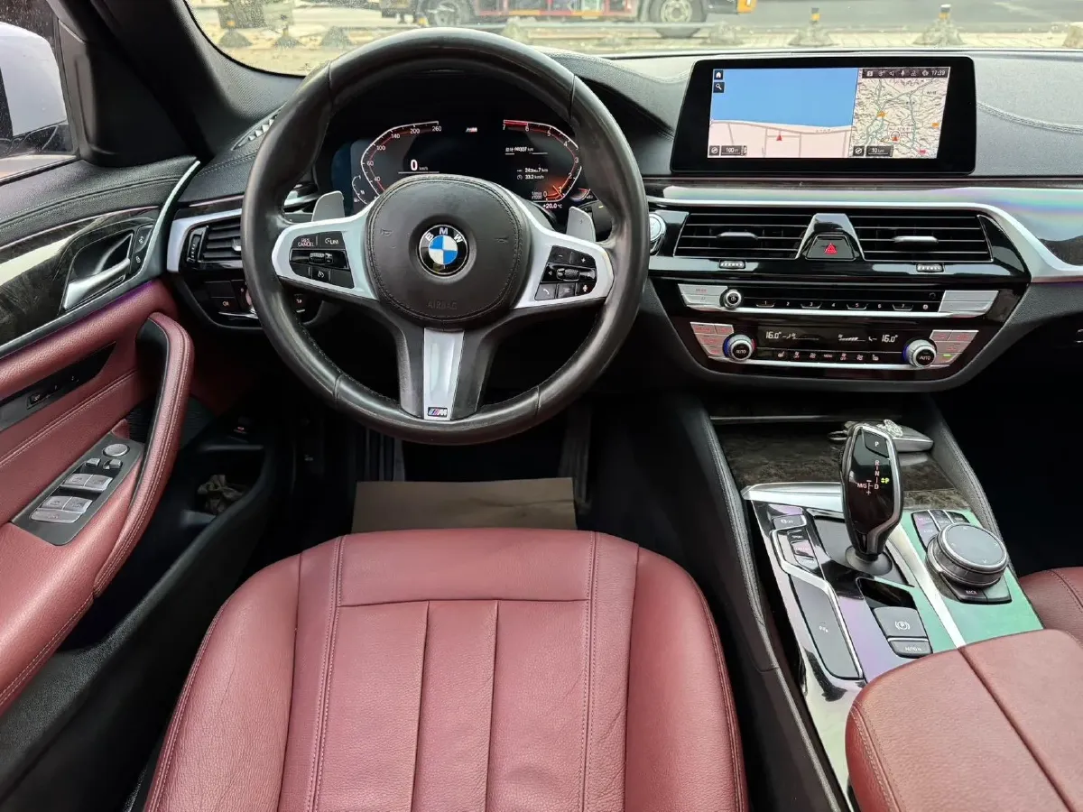 2020 BMW 5 Series 2.0T 252HP L4 8AT,autocango,china used car exporter,china ev exporter,chinese used car exporter,chinese used ev exporter