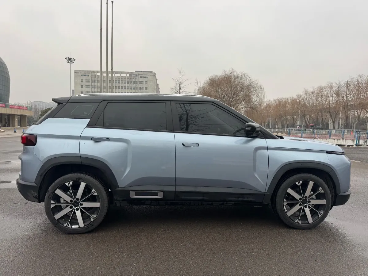 2023 Geely ICON 1.5T 181HP L4 7DCT,autocango,china used car exporter,china ev exporter,chinese used car exporter,chinese used ev exporter