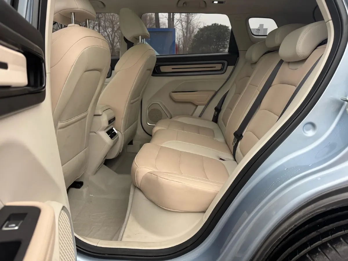 2023 Geely ICON 1.5T 181HP L4 7DCT,autocango,china used car exporter,china ev exporter,chinese used car exporter,chinese used ev exporter