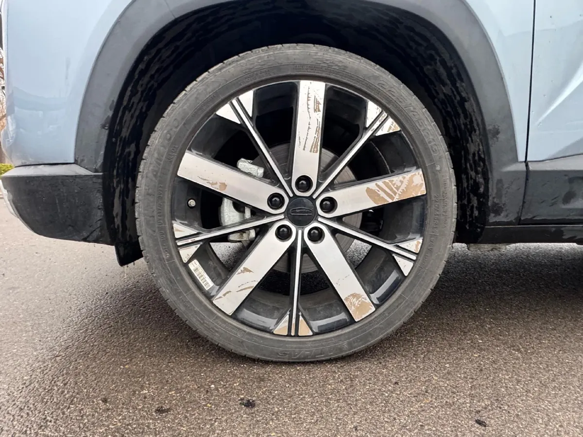 2023 Geely ICON 1.5T 181HP L4 7DCT,autocango,china used car exporter,china ev exporter,chinese used car exporter,chinese used ev exporter