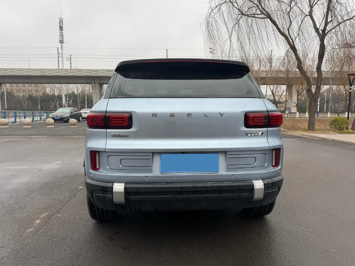 2023 Geely ICON 1.5T 181HP L4 7DCT,autocango,china used car exporter,china ev exporter,chinese used car exporter,chinese used ev exporter