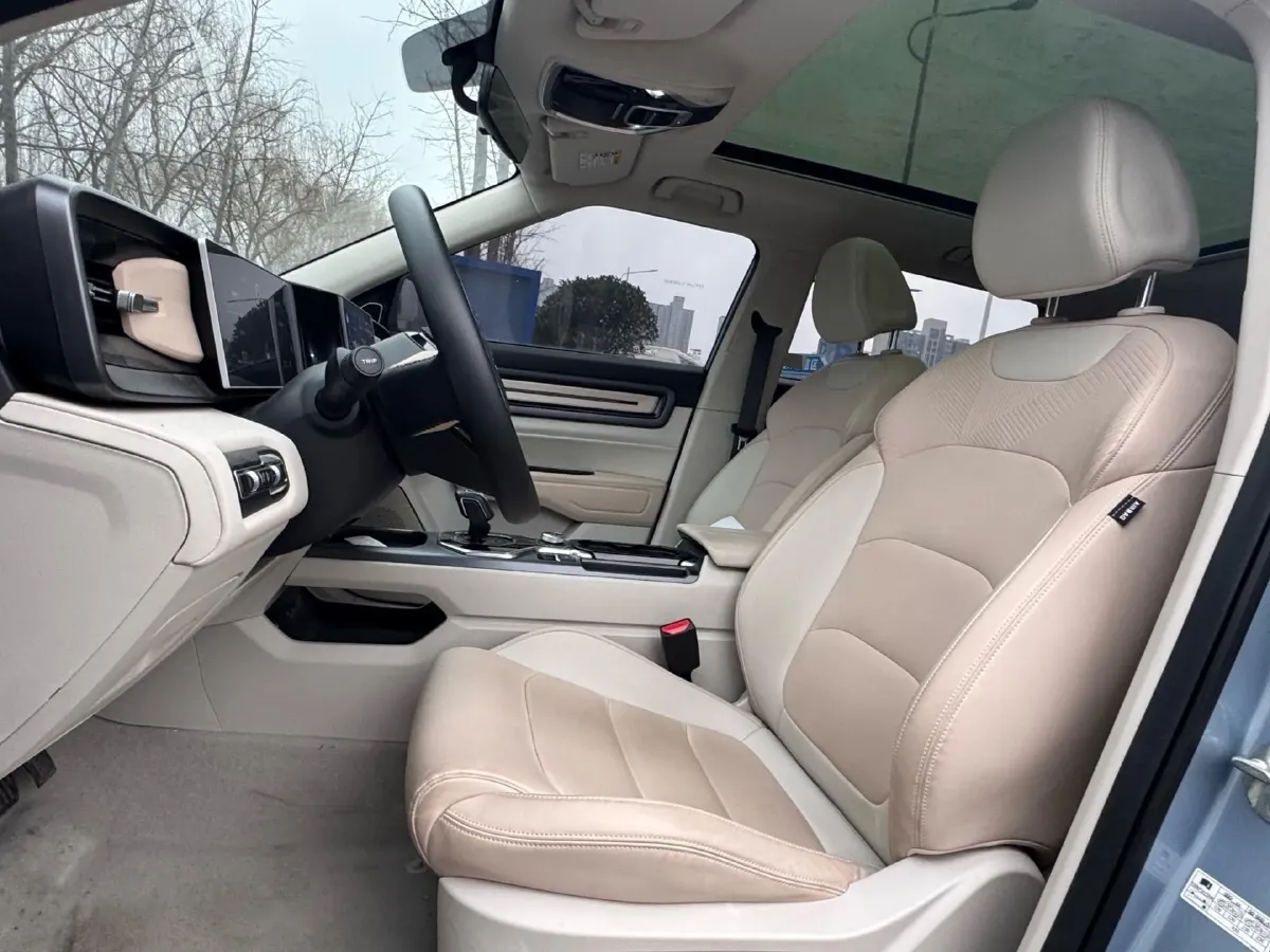 2023 Geely ICON 1.5T 181HP L4 7DCT,autocango,china used car exporter,china ev exporter,chinese used car exporter,chinese used ev exporter