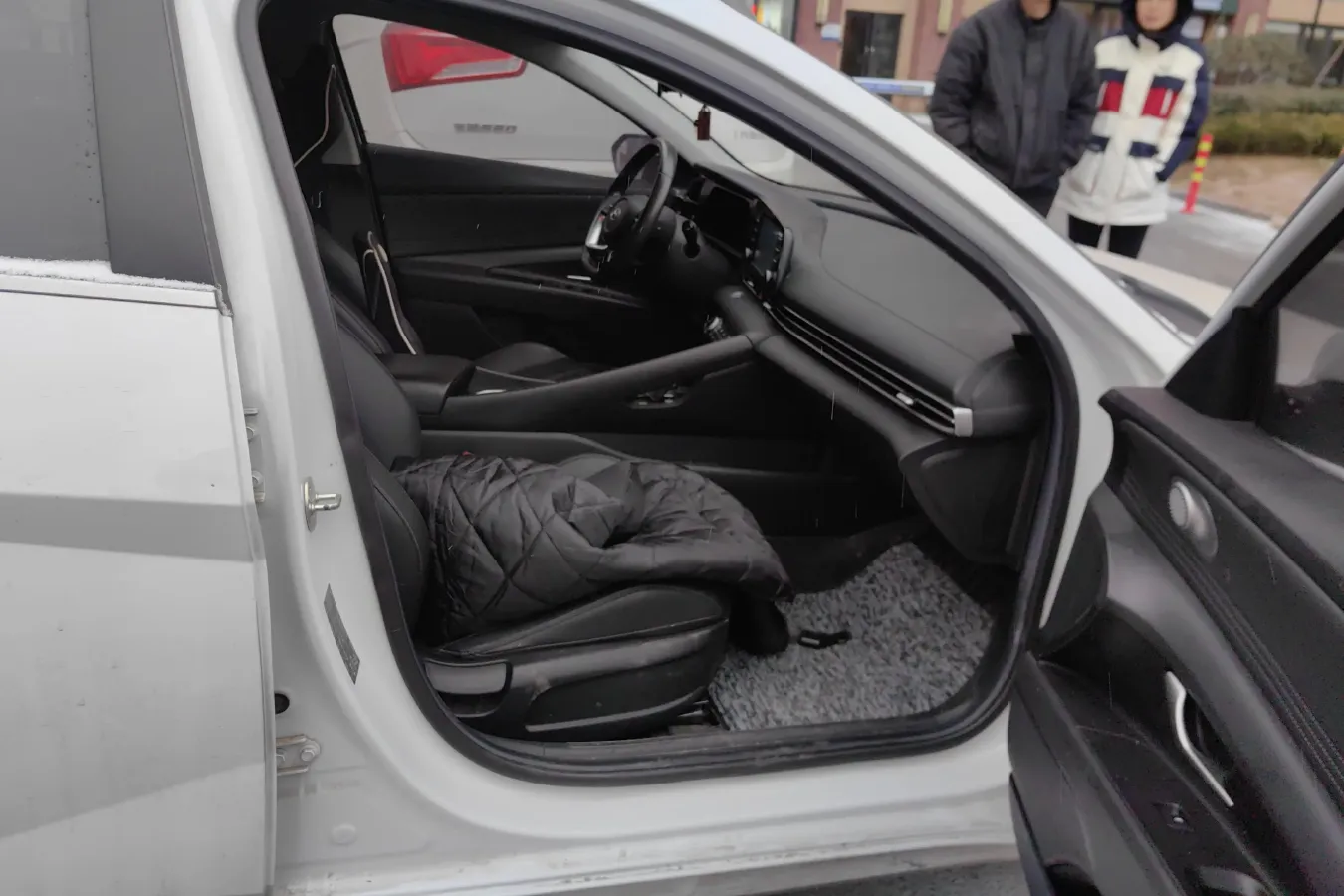 2021 Hyundai Elantra 1.5L 115HP L4 CVT,autocango,china used car exporter,china ev exporter,chinese used car exporter,chinese used ev exporter