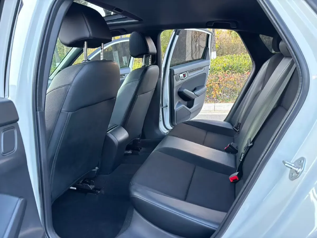 2023 Honda Civic 1.5T 182HP L4 CVT,autocango,china used car exporter,china ev exporter,chinese used car exporter,chinese used ev exporter