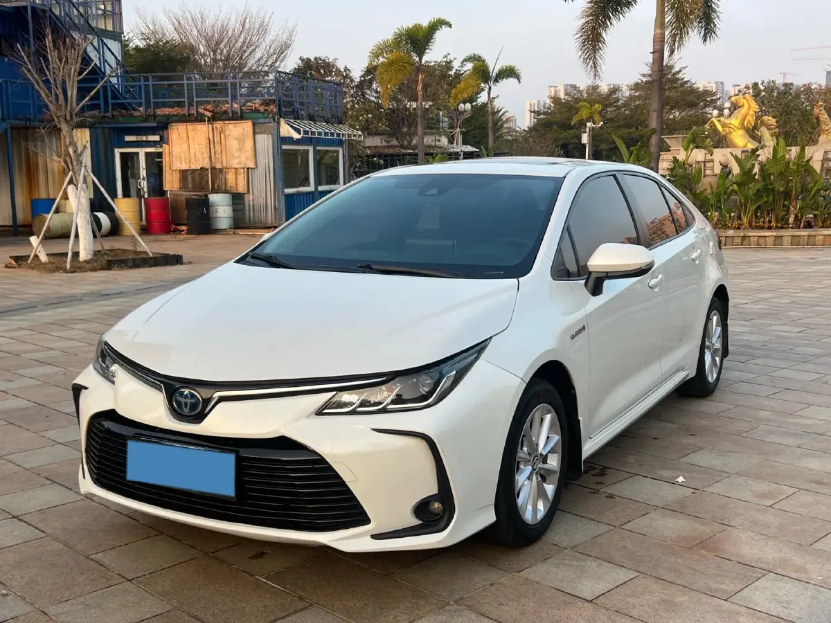 2021 Toyota Corolla 1.8L 98HP L4 E-CVT Hybrid