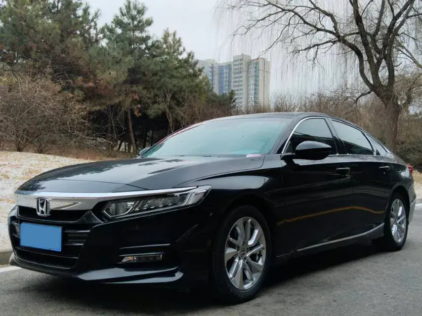 2018 Honda Accord 1.5T 194HP L4 CVT