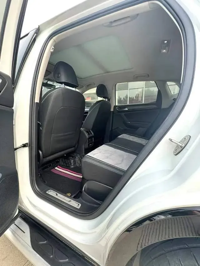2020 Volkswagen Tayron X 2.0T 186HP L4 7DCT,autocango,china used car exporter,china ev exporter,chinese used car exporter,chinese used ev exporter