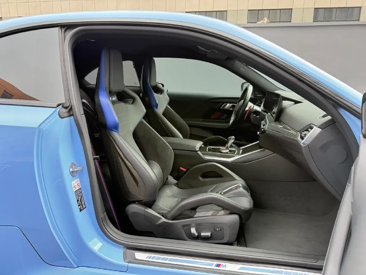 2023 BMW M2 3.0T 460HP L6 8AT,autocango,china used car exporter,china ev exporter,chinese used car exporter,chinese used ev exporter