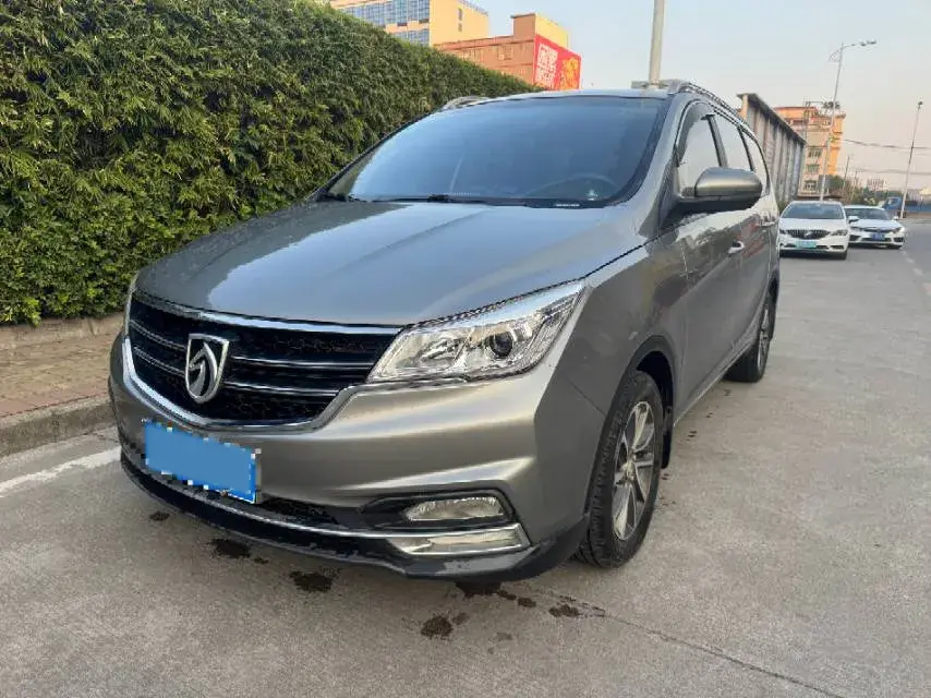 2017 BaoJun 730 1.5T 150HP L4 6MT