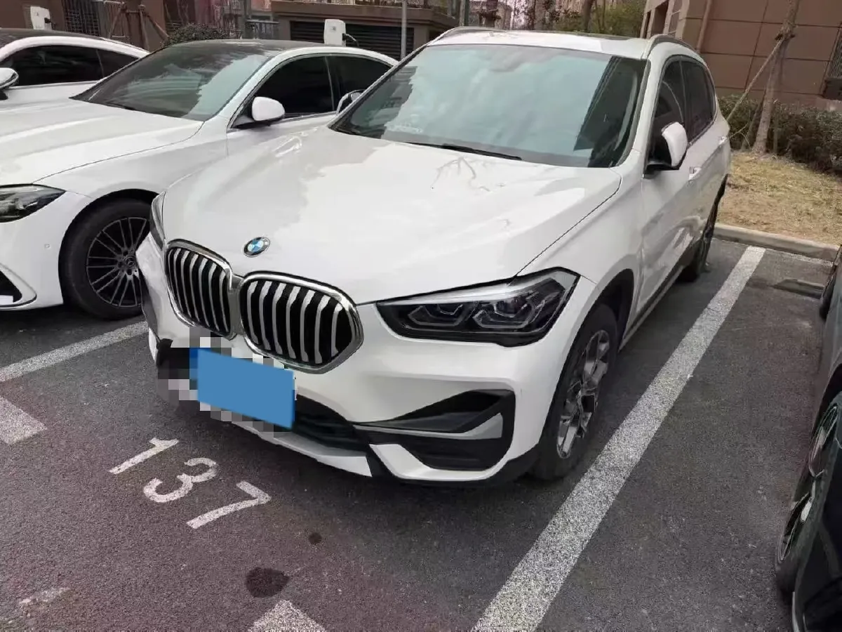 2020 BMW X1 1.5T 140HP L3 7DCT,autocango,china used car exporter,china ev exporter,chinese used car exporter,chinese used ev exporter