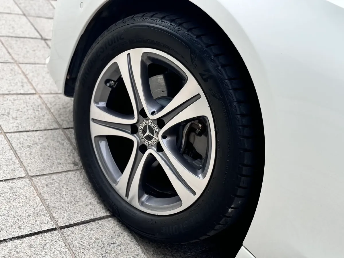 2023 Mercedes-Benz C Class 1.5T 170HP L4 9AT,autocango,china used car exporter,china ev exporter,chinese used car exporter,chinese used ev exporter