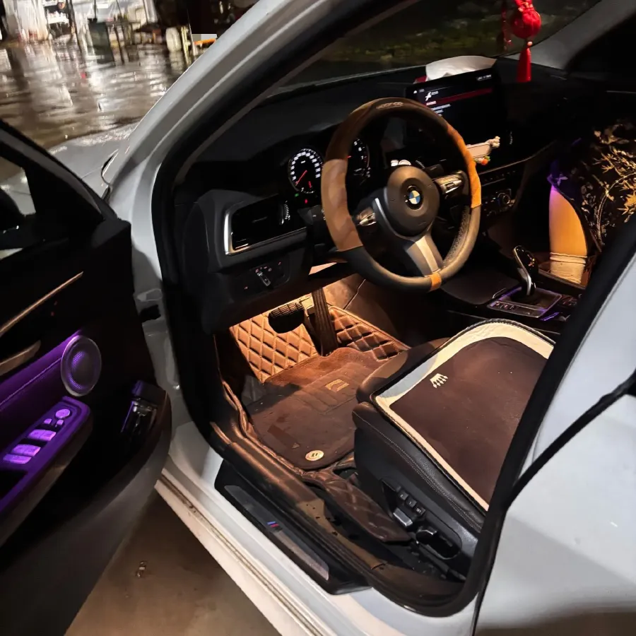 2023 BMW 1 Series 2.0T 178HP L4 7DCT,autocango,china used car exporter,china ev exporter,chinese used car exporter,chinese used ev exporter