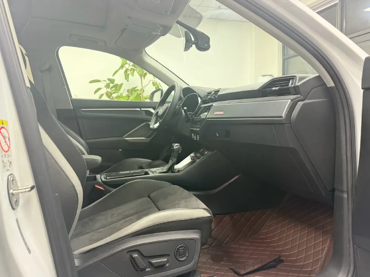 2022 Audi Q3 1.4T 150HP L4 7DCT,autocango,china used car exporter,china ev exporter,chinese used car exporter,chinese used ev exporter