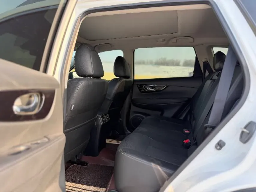 2023 Nissan X-Trail 2.0L 151HP L4 CVT,autocango,china used car exporter,china ev exporter,chinese used car exporter,chinese used ev exporter