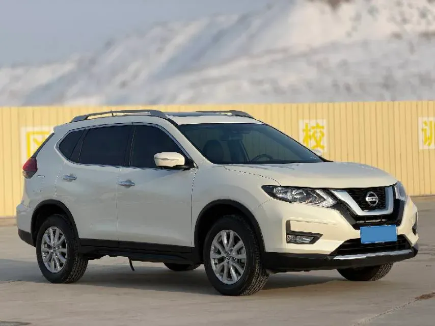 2023 Nissan X-Trail 2.0L 151HP L4 CVT,autocango,china used car exporter,china ev exporter,chinese used car exporter,chinese used ev exporter
