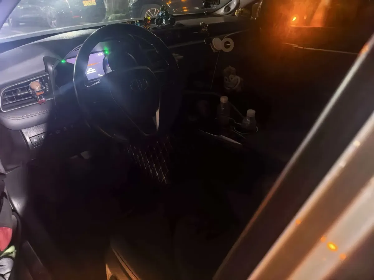 2019 Toyota Camry 2.5L 209HP L4 8AT,autocango,china used car exporter,china ev exporter,chinese used car exporter,chinese used ev exporter