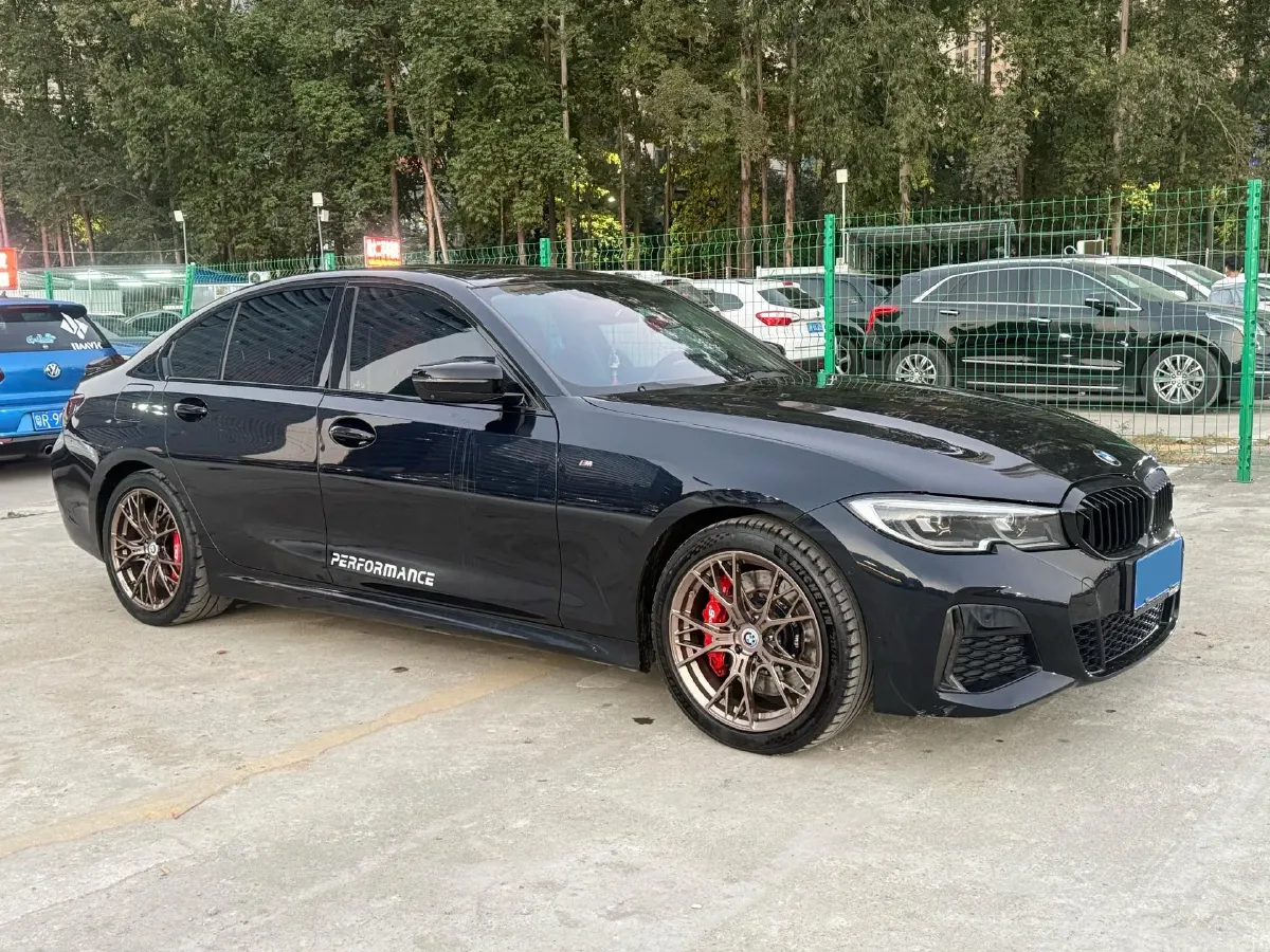 2021 BMW 3 Series 2.0T 184HP L4 8AT,autocango,china used car exporter,china ev exporter,chinese used car exporter,chinese used ev exporter